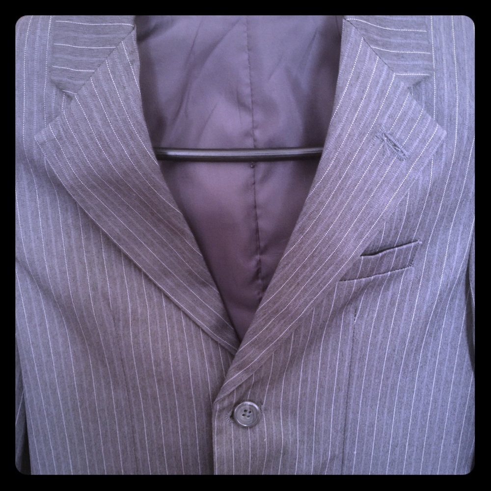 Lot of 2. Boys Suits! 👔Sz 7 Pinstripe Gray & Tan